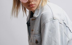 出差被公舔到高潮